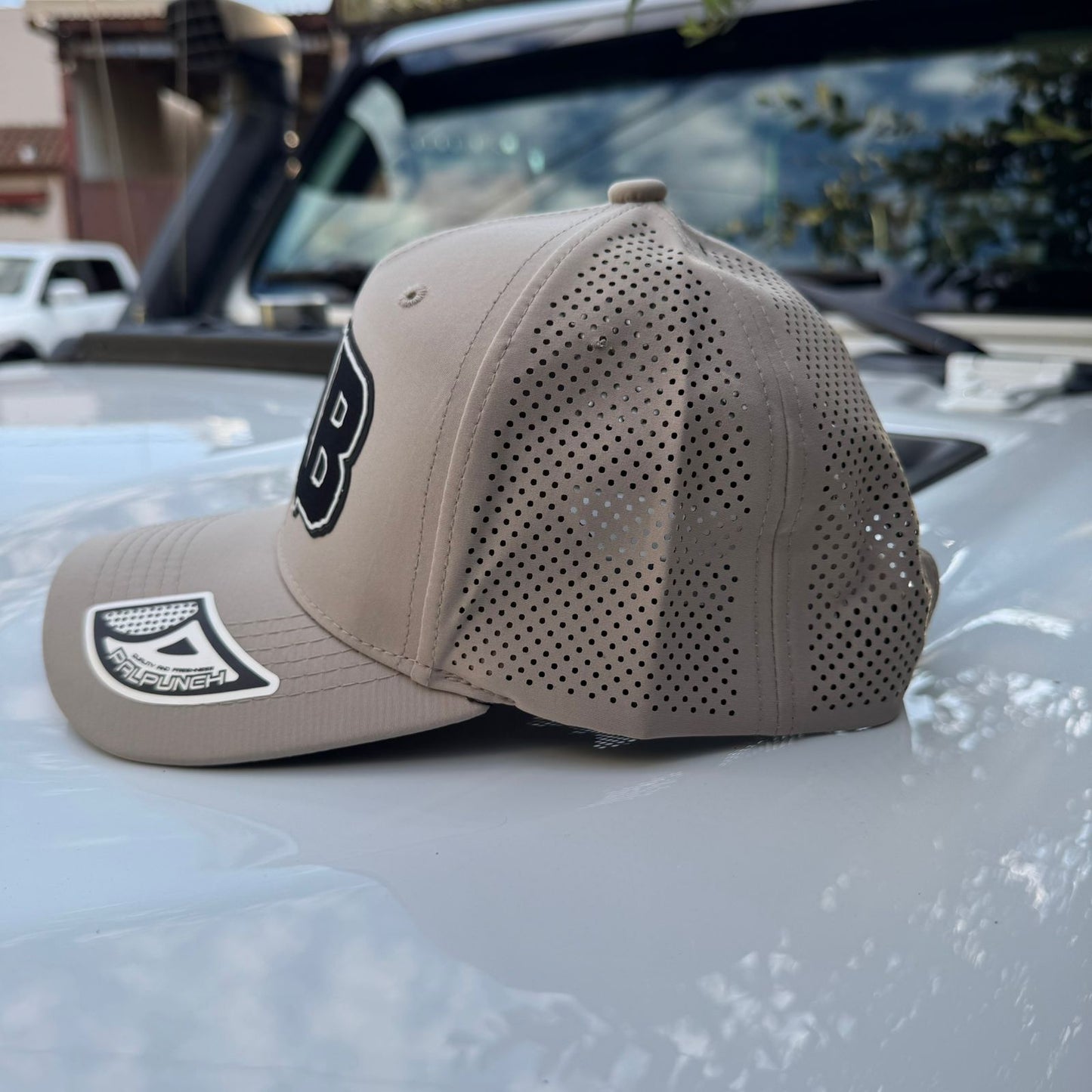 Gorra WAB Beige Logo Negro